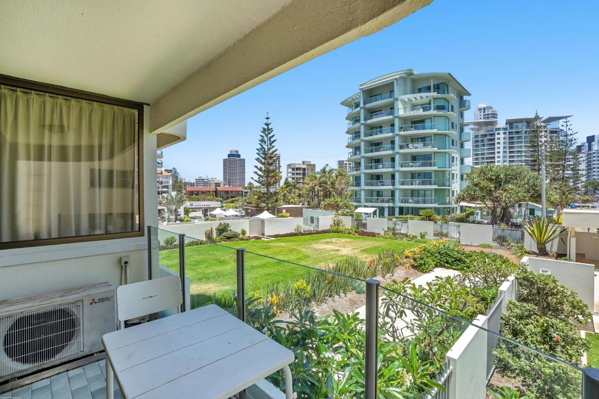 Dorchester On The Beach Gold Coast Kültér fotó